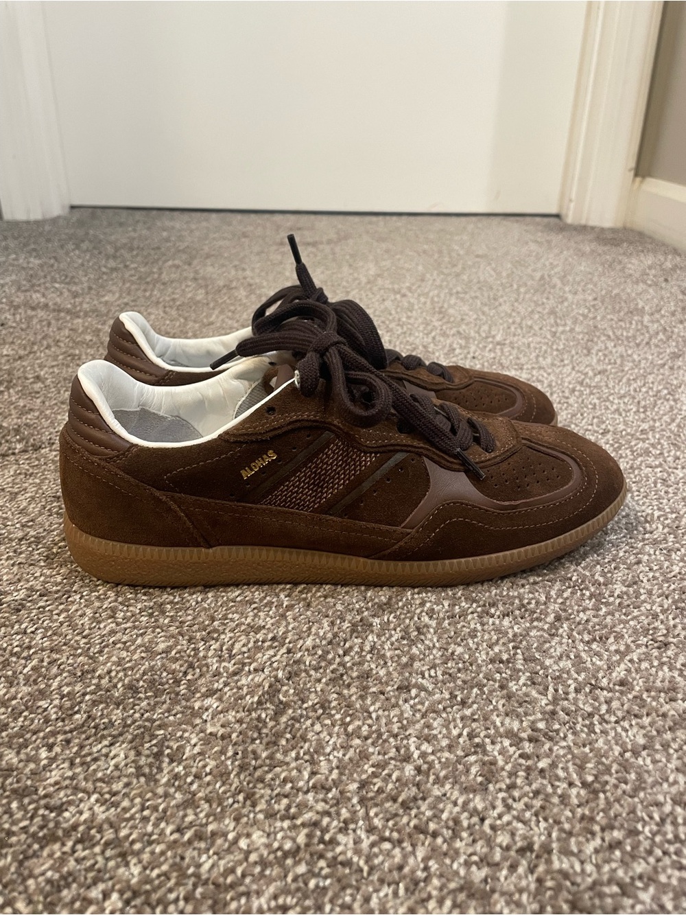 ALOHAS TB.490 Rife sneaker in Brown Suede